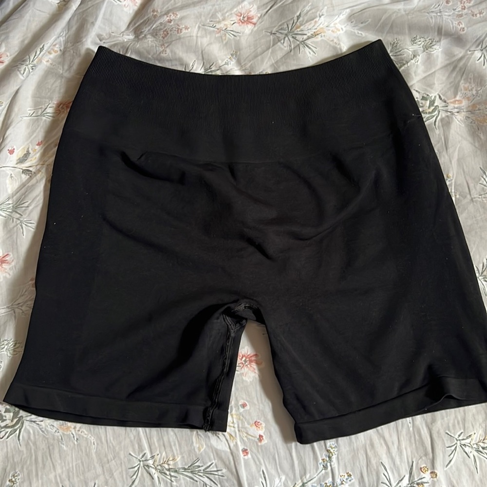 Alphalete Amplify Short